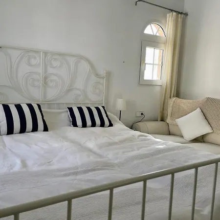 Villa Lovely 3 Bedroom With Com Pool Ld502
